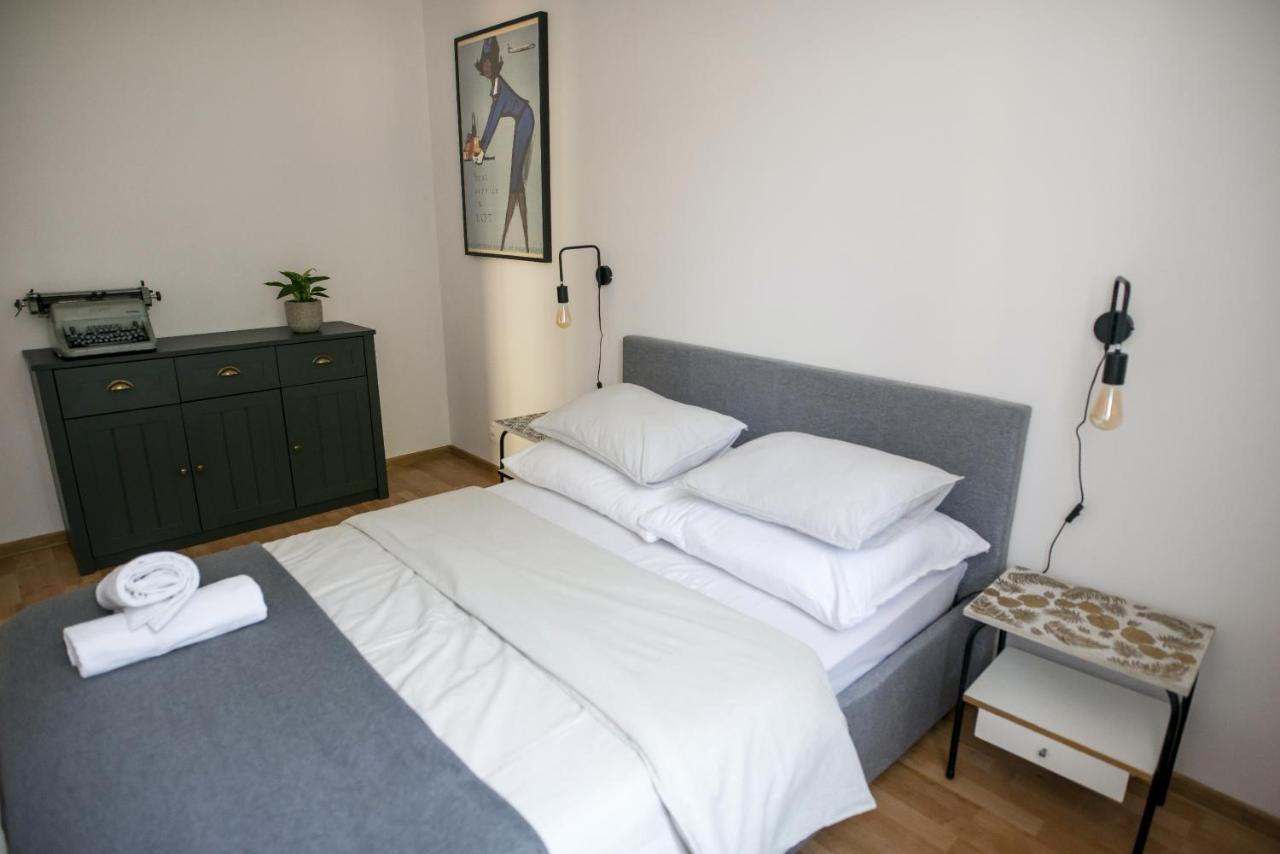 Apartamenty Centrum Biskupiec ビスクピエツ エクステリア 写真